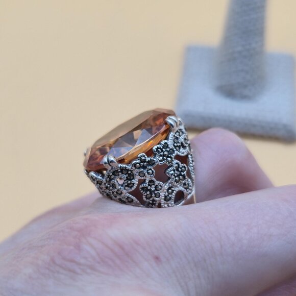 Size 6.75 Sterling Silver Very Large Cubic Zirconia And Marcasite's Ring A5419 - Picture 6 of 10